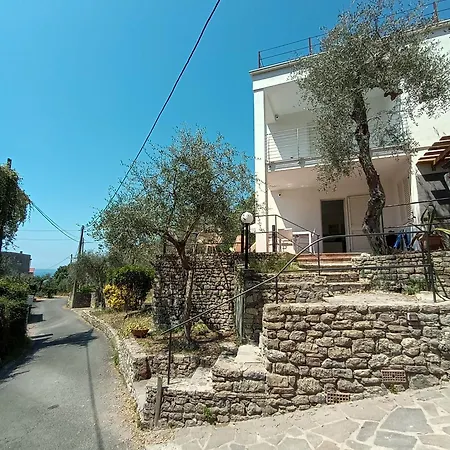 Apartman Borgo Antico - Casa White Pt *